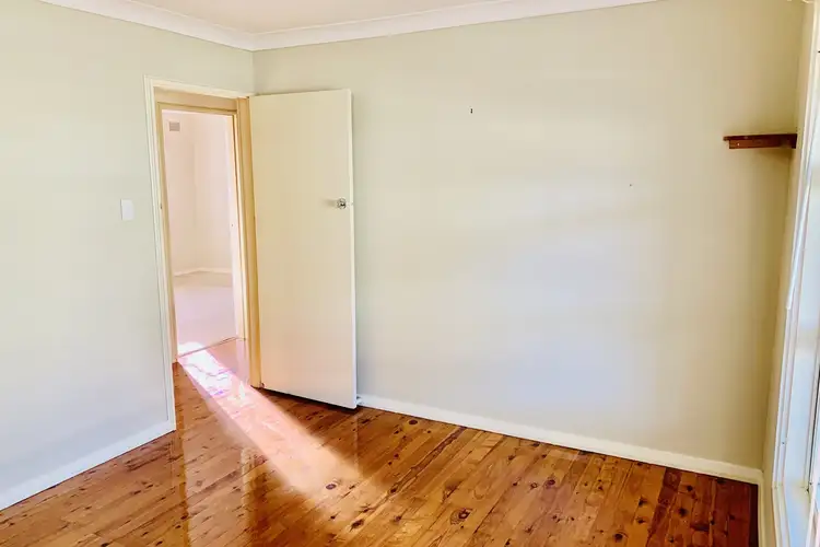 Fifth view of Homely house listing, 37 Dandenong Crescent, Ruse NSW 2560