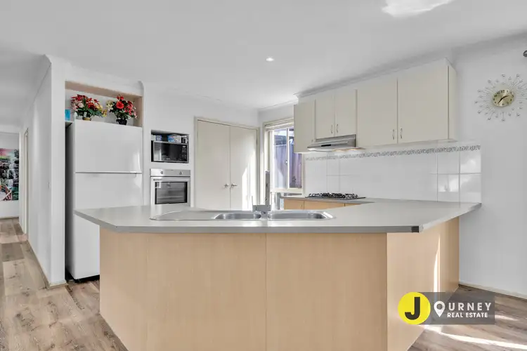 Fourth view of Homely house listing, 31 Penshurst Way, Cranbourne North VIC 3977
