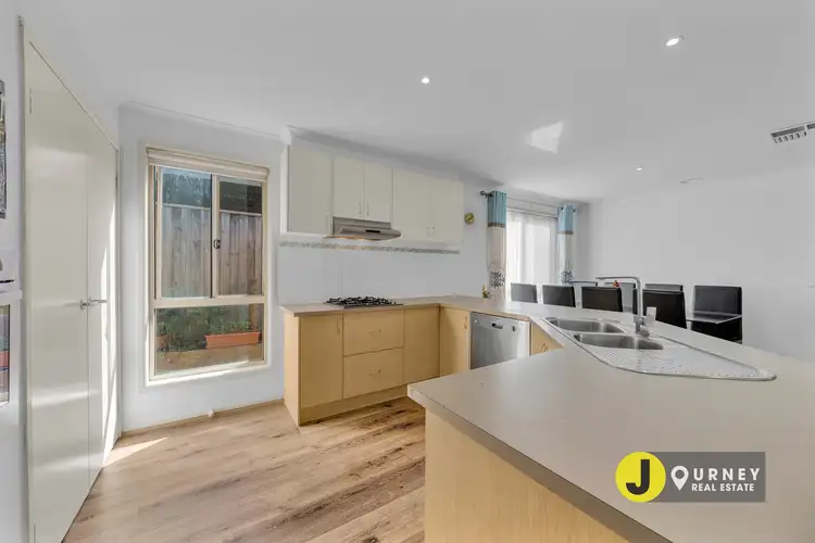 Fifth view of Homely house listing, 31 Penshurst Way, Cranbourne North VIC 3977