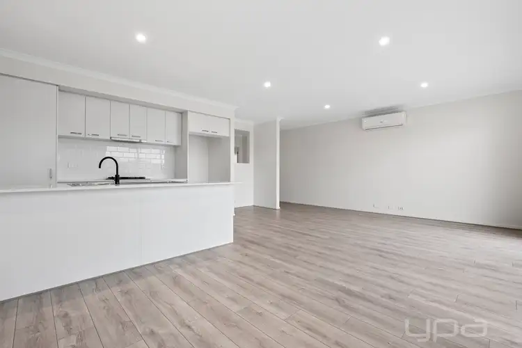 Third view of Homely townhouse listing, 3 Eaglemont Drive, Strathtulloh VIC 3338