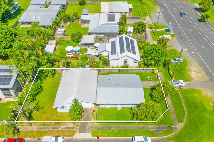112-114 Swallow Street, Mooroobool QLD 4870