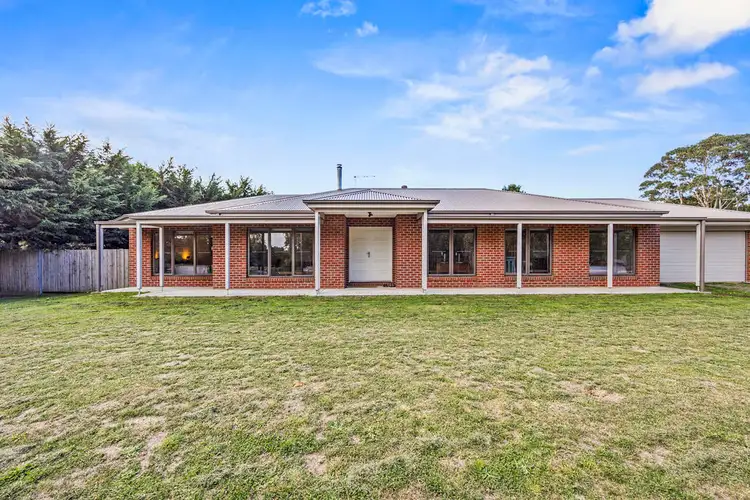 2 Russell Street, Gordon VIC 3345