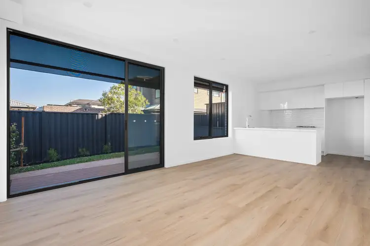 63 Madeleine Road, Clayton VIC 3168