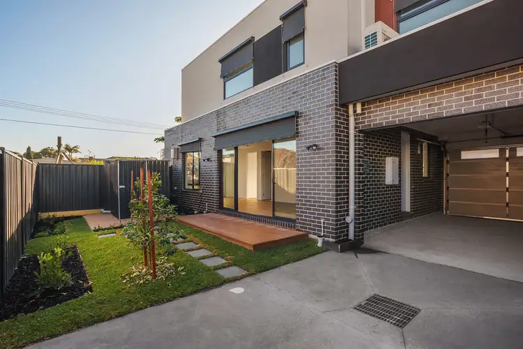 63 Madeleine Road, Clayton VIC 3168