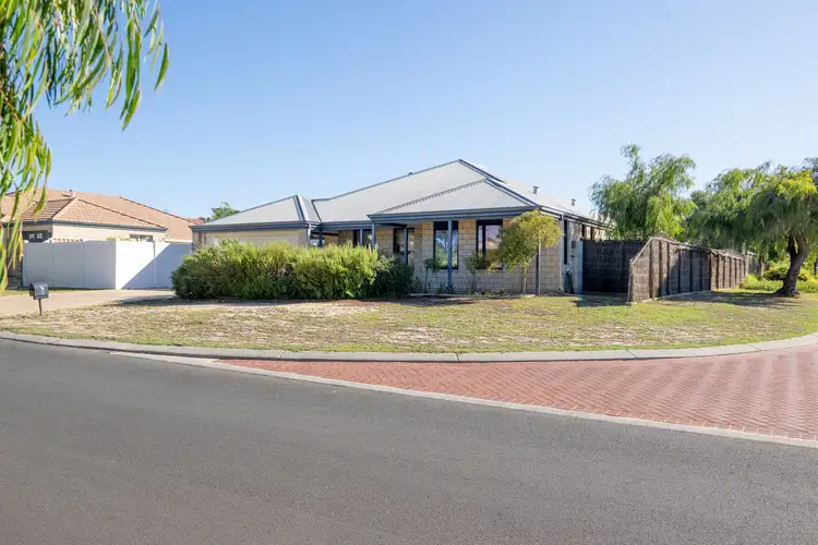 14 Blaxland Road, Dalyellup WA 6230