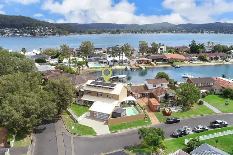 25 Mainsail Avenue, St Huberts Island NSW 2257