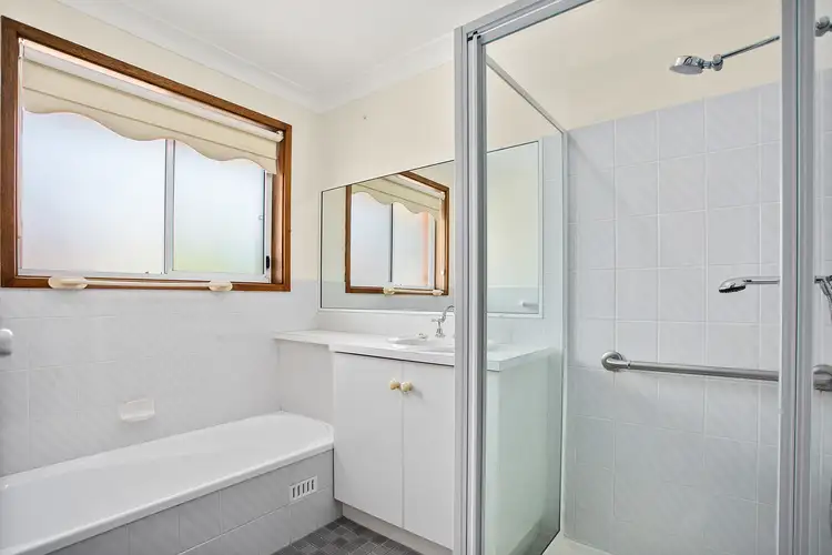 Fifth view of Homely unit listing, 2/40 Lyndhurst Drive, Bomaderry NSW 2541