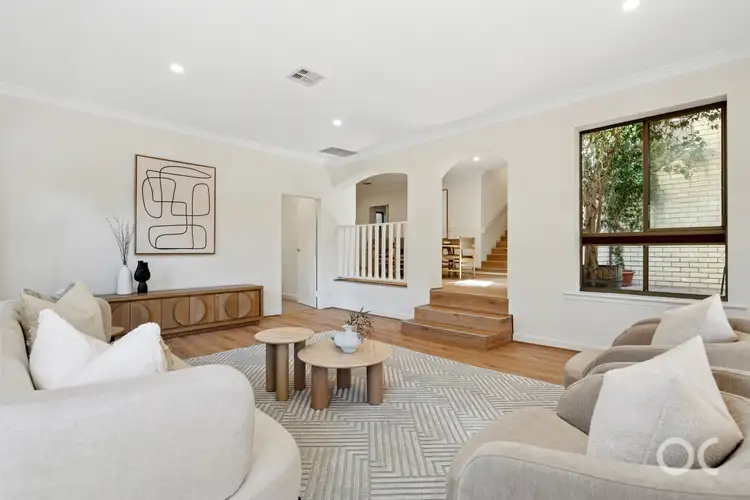 2 Elura Court