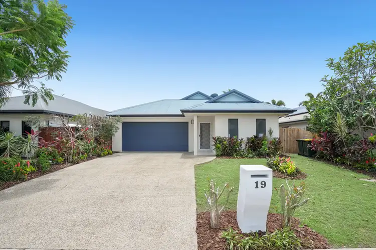 19 Moojeeba Way, Trinity Park QLD 4879