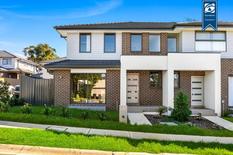 3/137 Mary Ann Drive, Glenfield NSW 2167