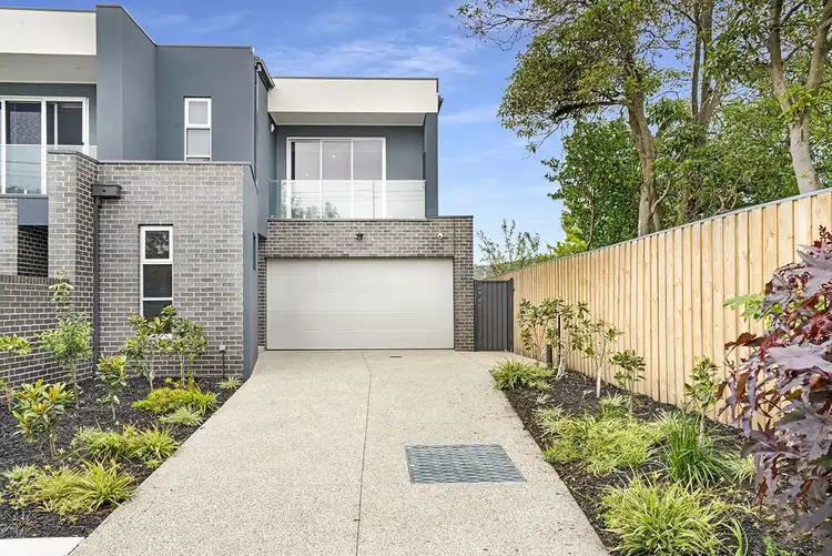 11 Spencer Avenue