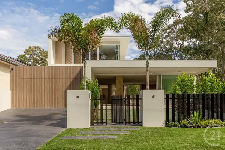 155 Lake Weyba Drive, Noosaville QLD 4566