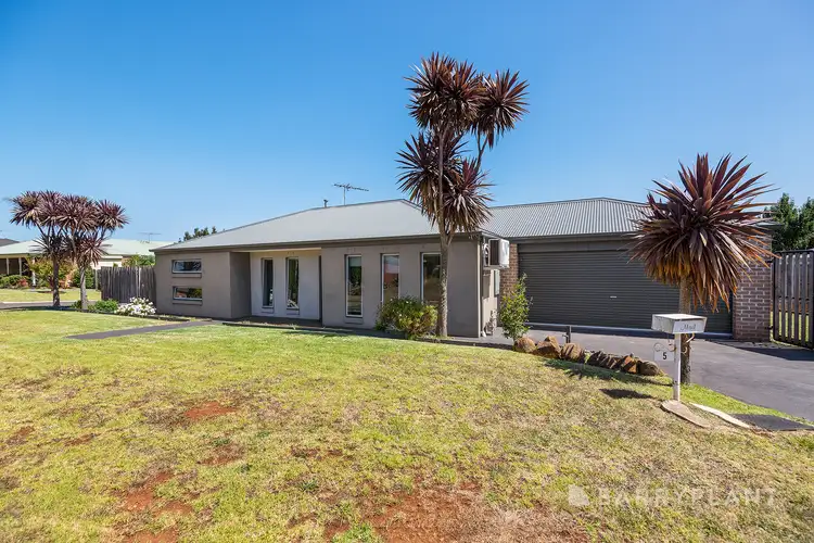 Main view of Homely house listing, 5 Emma Close, Drouin VIC 3818