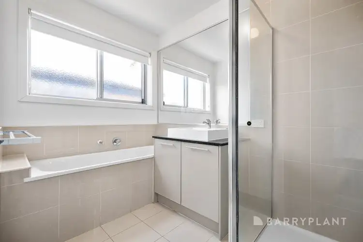 Fifth view of Homely house listing, 5 Emma Close, Drouin VIC 3818