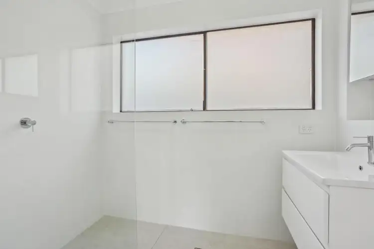 Third view of Homely apartment listing, 2/16 Milner Crescent, Wollstonecraft NSW 2065