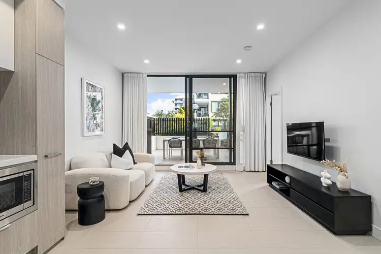 105/8 Foreshore Boulevard
