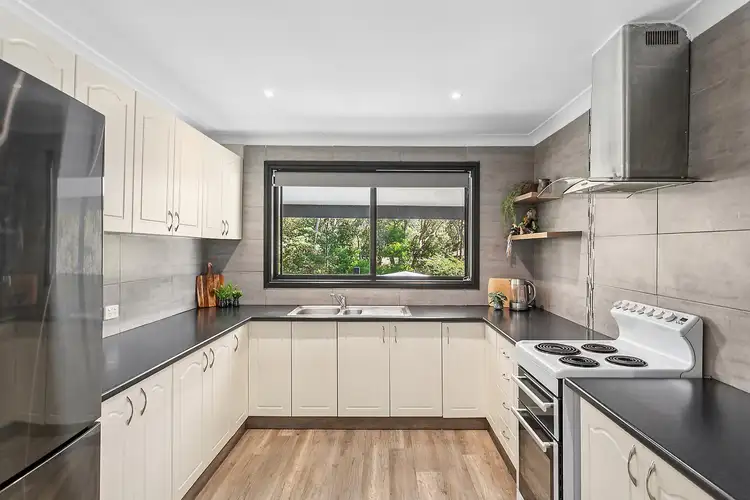 Sixth view of Homely house listing, 18 Elizabeth Bay Drive, Lake Munmorah NSW 2259