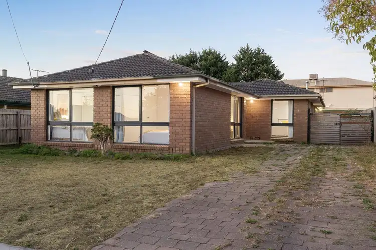 Main view of Homely house listing, 27 Evelyne Avenue, Cranbourne VIC 3977