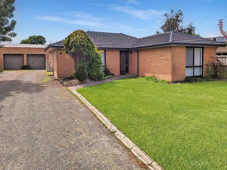 33 Sybella Avenue, Koo Wee Rup VIC 3981