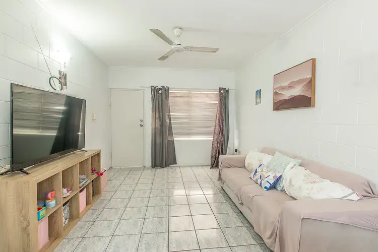 2/179 Bundock Street