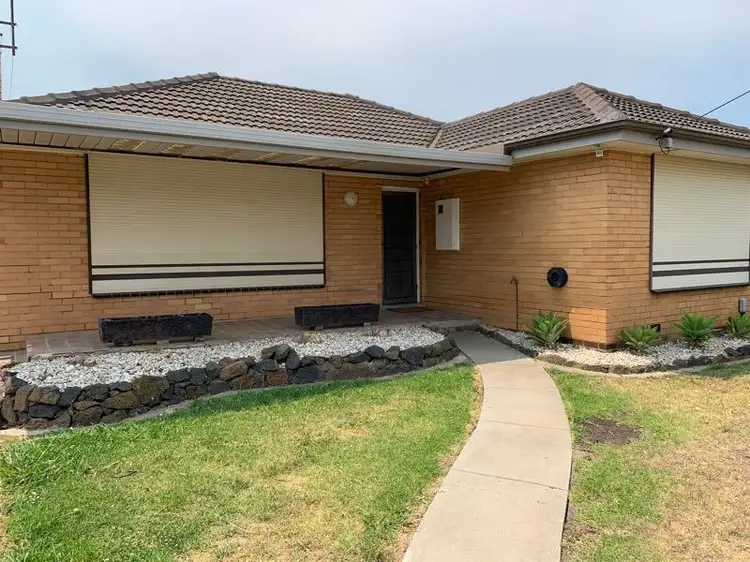 16 Heron Avenue, Sunshine North VIC 3020