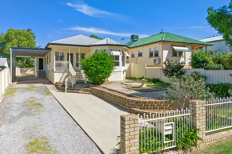 151 Denison Street, Tamworth NSW 2340