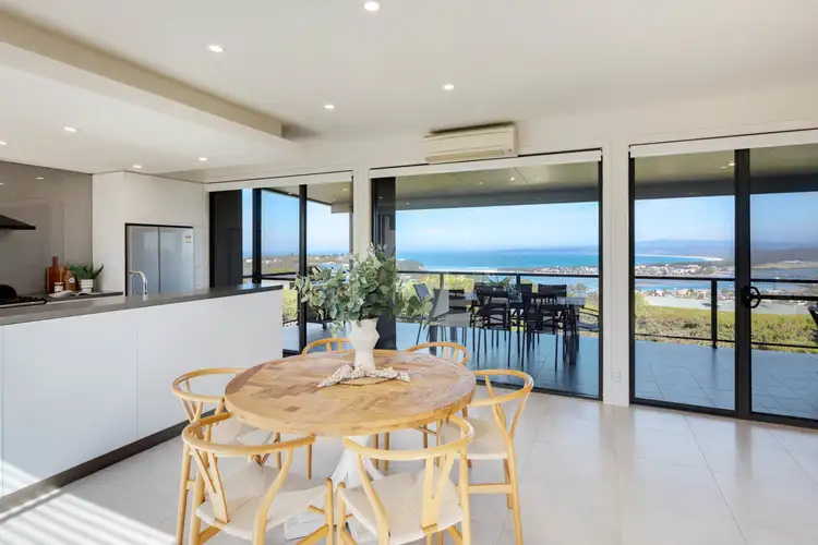 6 Camilla Court, Mirador NSW 2548