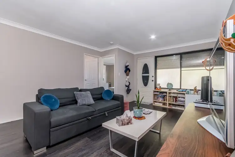 Sixth view of Homely semi-detached listing, 18B Cobham Way, Camillo WA 6111