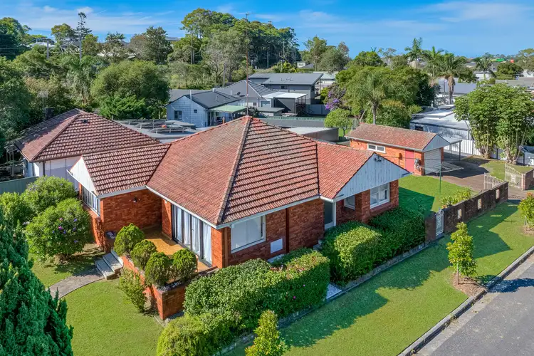 11 Howell Street, Kotara NSW 2289