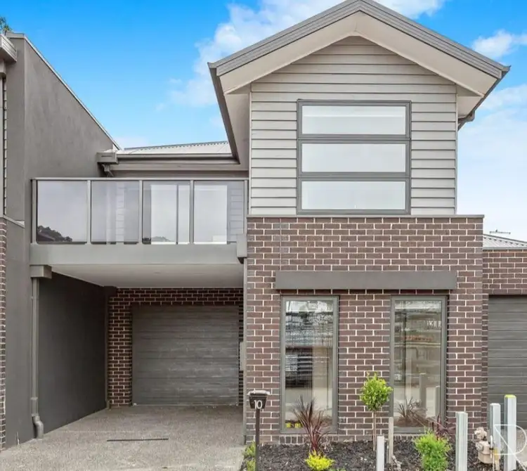 10 Dolman Lane, Newport VIC 3015