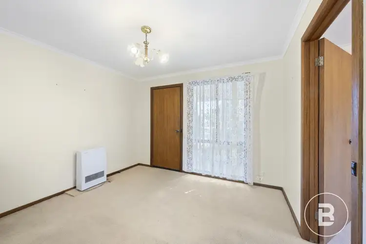 Fifth view of Homely unit listing, 1/4 Ormond Avenue, Maryborough VIC 3465
