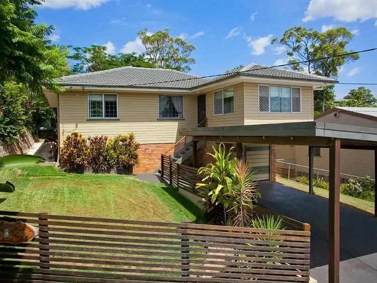8 Alwyn Street, Stafford Heights QLD 4053