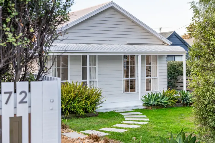 72 Fern Grove