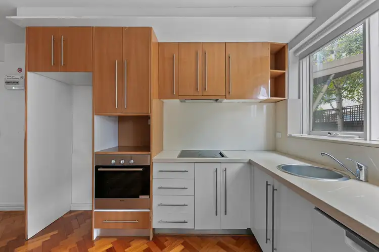 10/11 Kooyong Road, Armadale VIC 3143