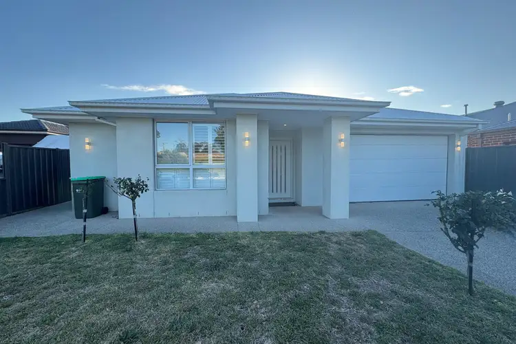 8 Bouquet Close, Mernda VIC 3754
