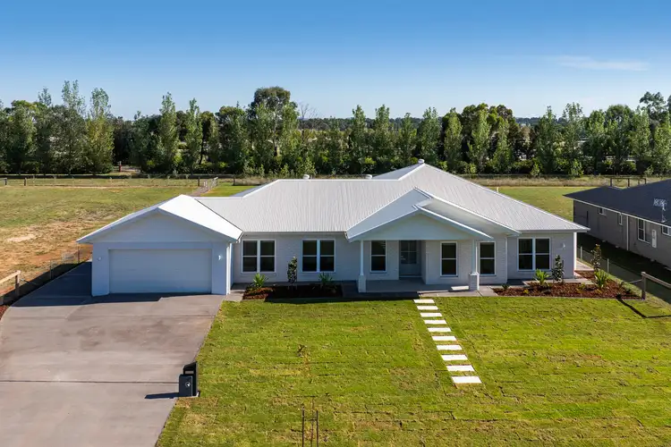 17 Harvey Street, Mudgee NSW 2850