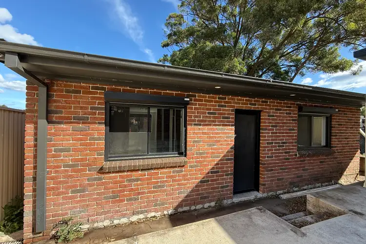 1/4a Greenacre Road, Greenacre NSW 2190