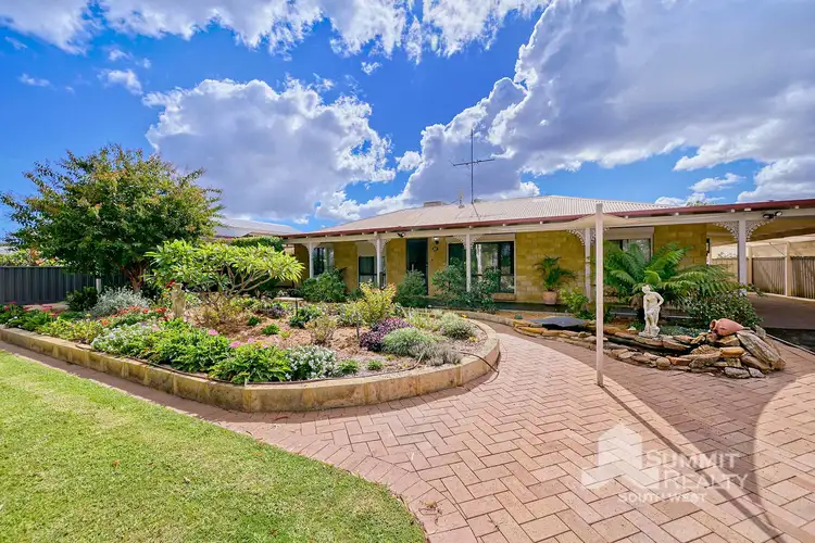 32 Mitchell Way