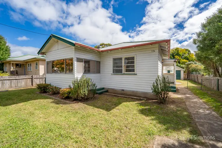 126 Niagara Street, Armidale NSW 2350