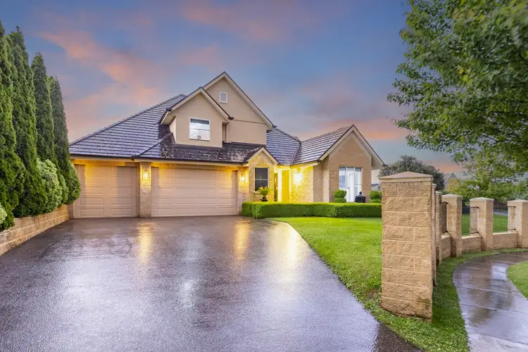 10 Mountain Vista Court, Drouin VIC 3818