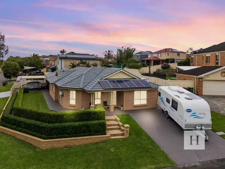 2 Menindee Avenue, Blue Haven NSW 2262
