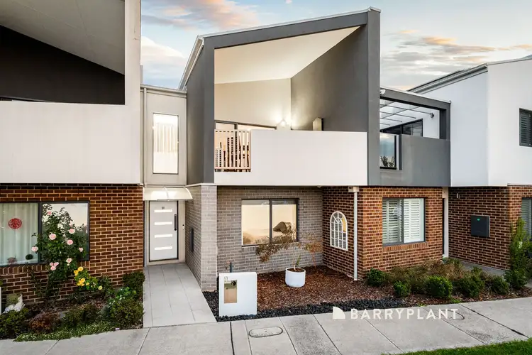 51 Emmeline Row, Rowville VIC 3178