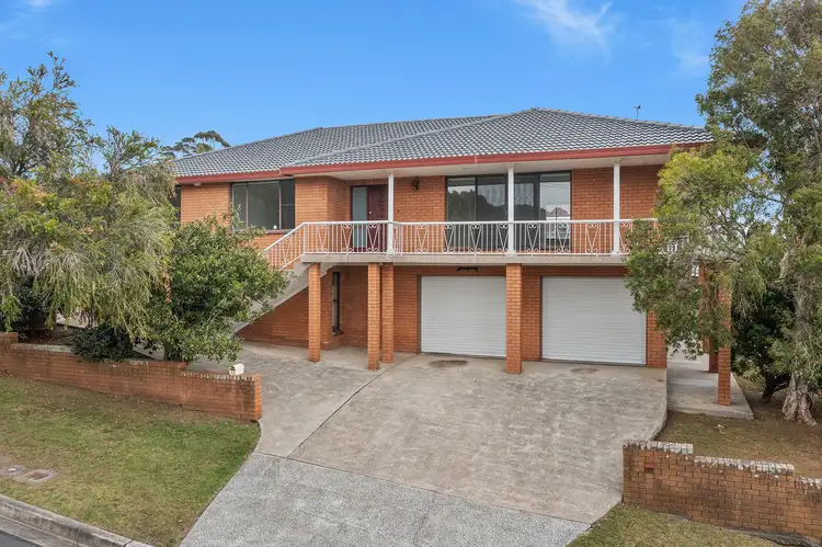 12 Loftus Drive, Barrack Heights NSW 2528