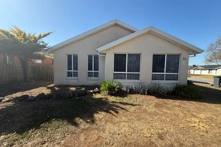 21 Panorama Drive, Hillside VIC 3037
