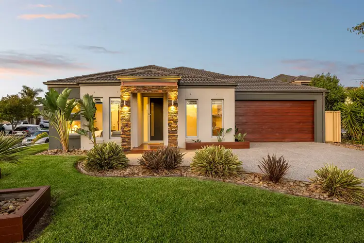 21 Holland Way, Caroline Springs VIC 3023