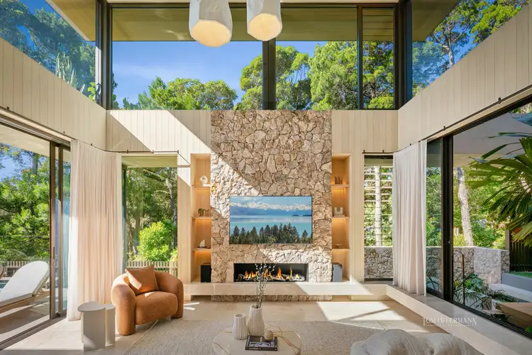 11 Little Cove Road