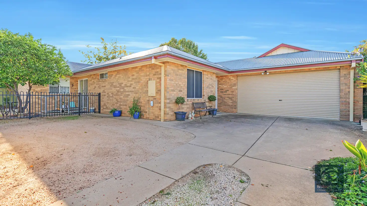Main view of Homely house listing, 2/24 McKinlay Street, Echuca VIC 3564