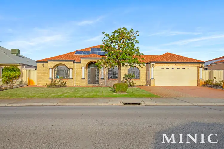14 Campbell Road, Canning Vale WA 6155