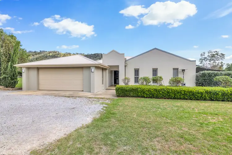24 Wyndham Close, Tamworth NSW 2340