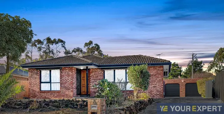 6 Marsden Court